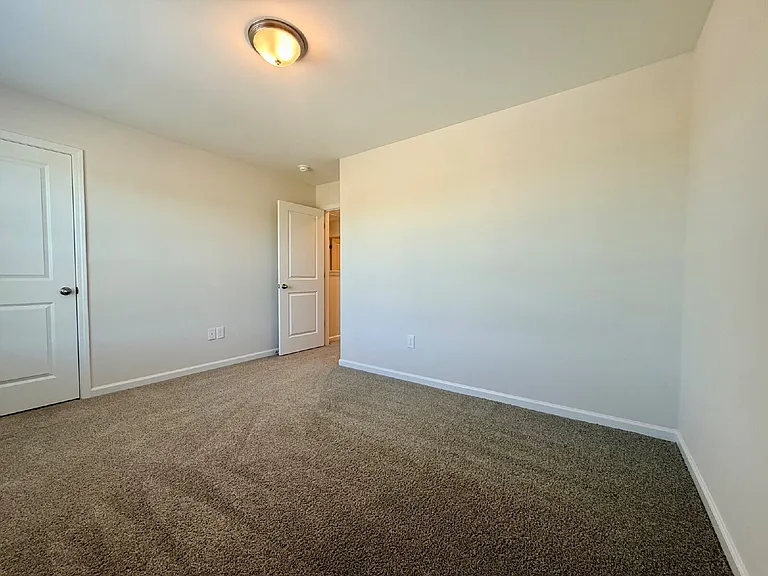 4736 Mastercraft Ct — Photo 12