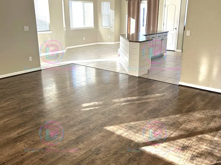 81 Snake River Way — Photo 3