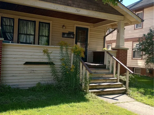 707 Southport St, Elmira, NY 14904