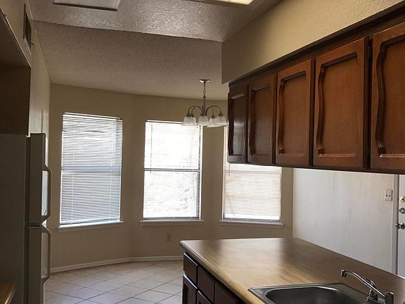 4th image of 5773 Lawndale Dr #A