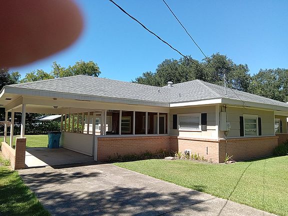 Side View-covered patio