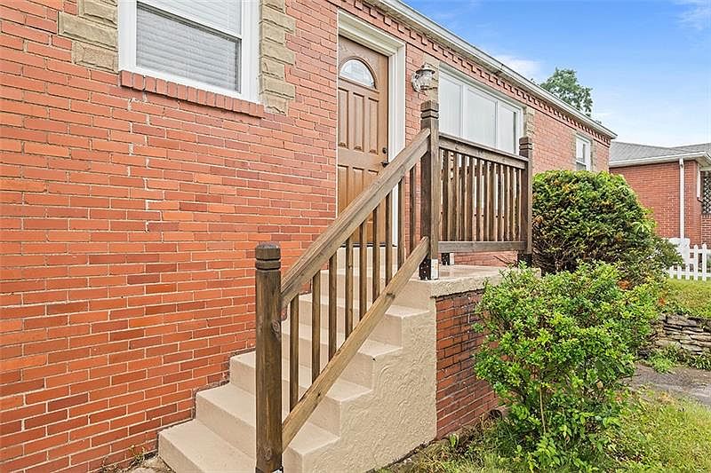 322 Woodhill Rd, West Mifflin, PA 15122 Zillow