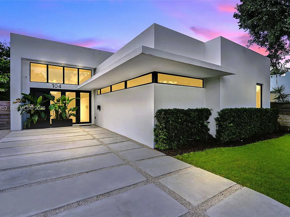 104 NW 47th Ter