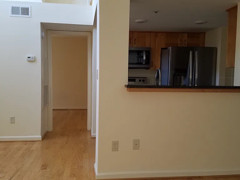 921 Westhaven Dr — Photo 6