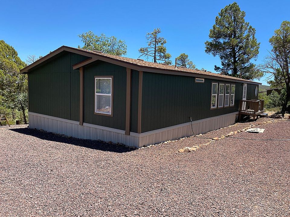 2nd image of 895 Old Settler Trl