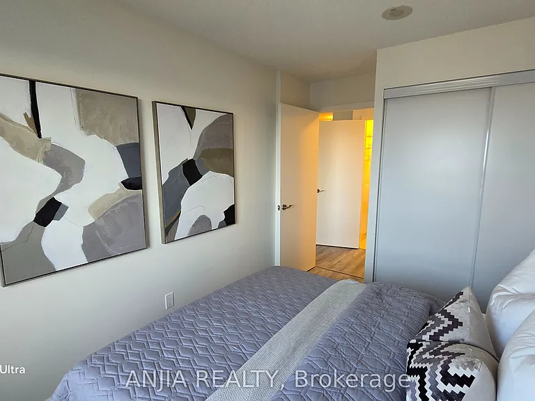 61 Heintzman St #1510 — Photo 10