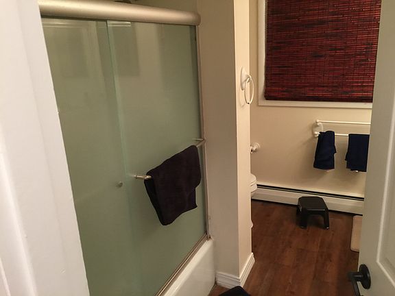 2nd floor full bath