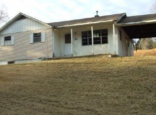 105 M J Sheldon Rd, Harriman, TN 37748