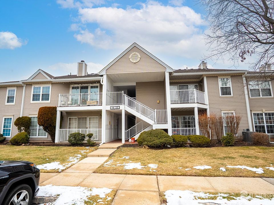 1st image of 22 Amberly Ct