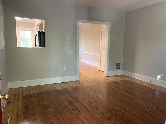 3rd image of 407 Geddes St