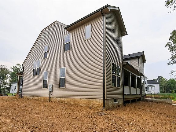 Located on 0024 in Brookside in Warrenton, VA