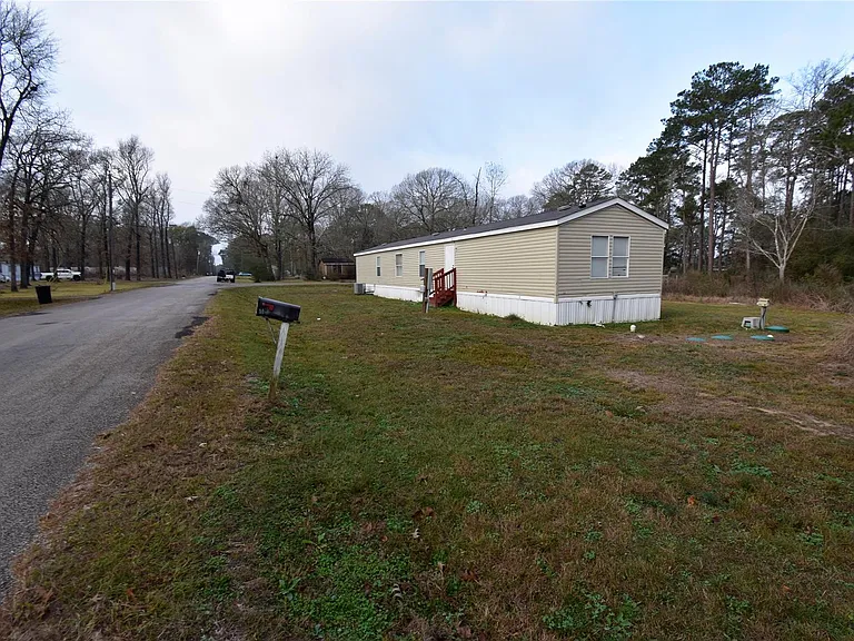 2 Lake View Ln — Photo 31