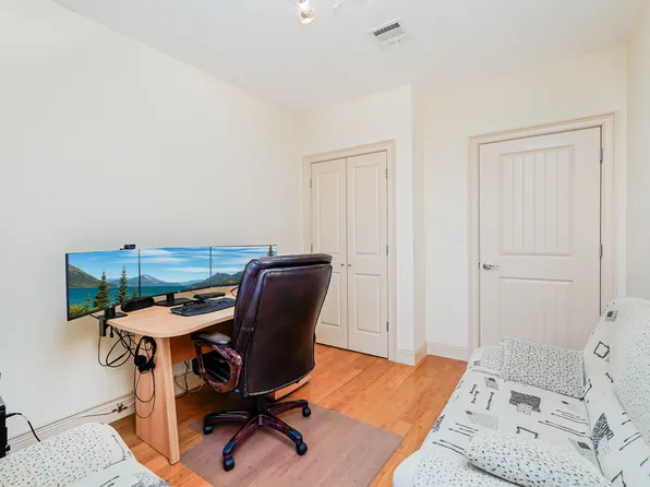 1689 East 21st Street image 26 of 32