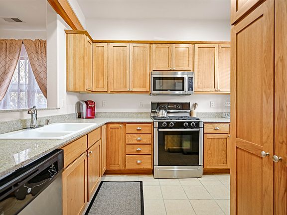 5th image of 601 W San Mateo Rd APT 196