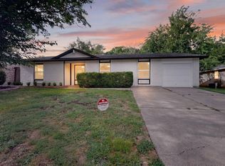 1402 Shelmar Dr, Arlington, TX 76014