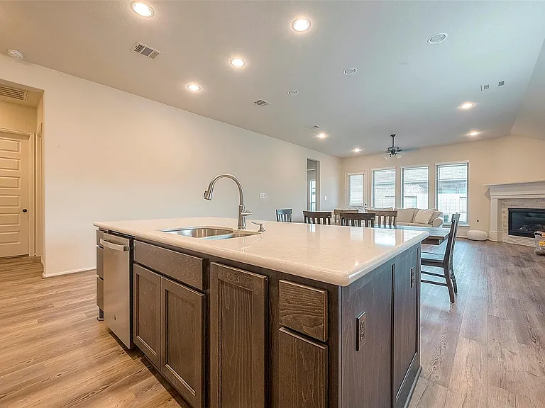 4602 Ana Ridge Ln — Photo 6
