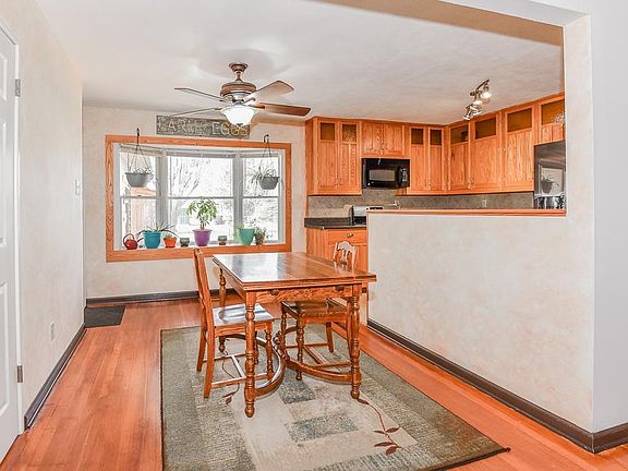 5th image of 775 Loyola Dr