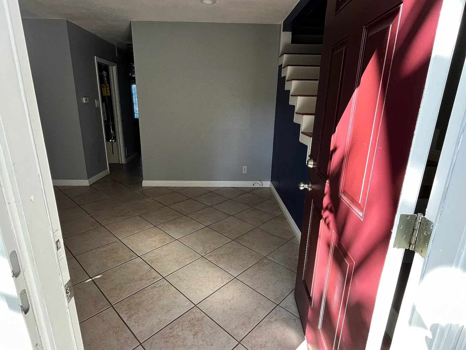 3 bed, 2.5 bath, 1208 sqft, $3,850 — Photo 4
