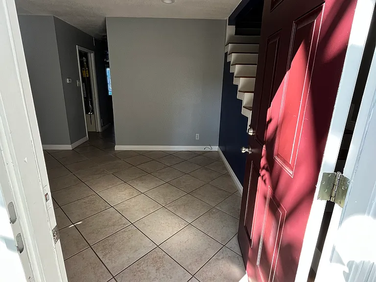 1777 Mitchell Ave #11 — Photo 4