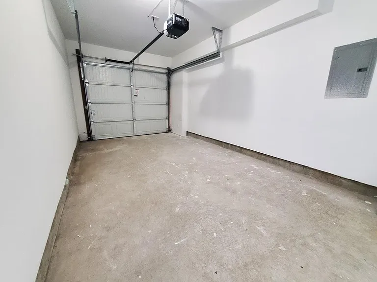 6303 Fauntleroy Way SW #A — Photo 29