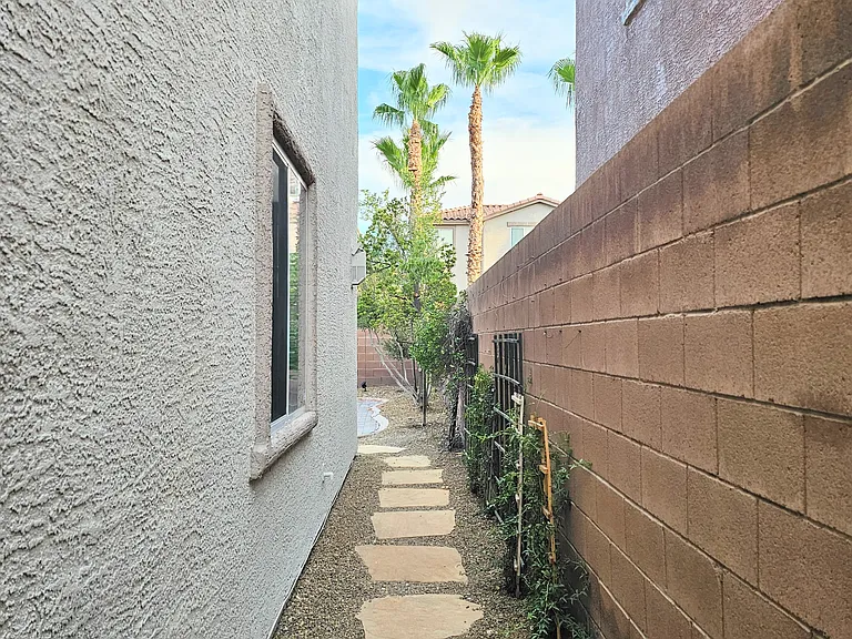 11725 Costa Blanca Ave — Photo 57