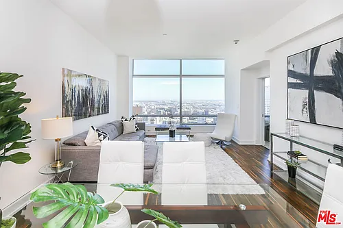 900 W Olympic Blvd #31E Photo 1