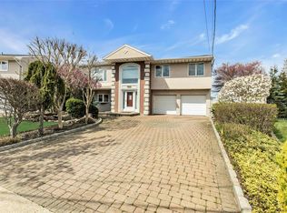 2789 Rita Ct, Bellmore, NY 11710