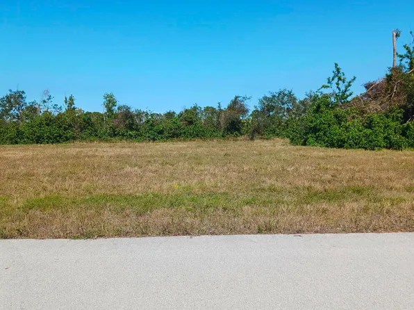 3707 NW 44th Terrace, Cape Coral, FL 33993