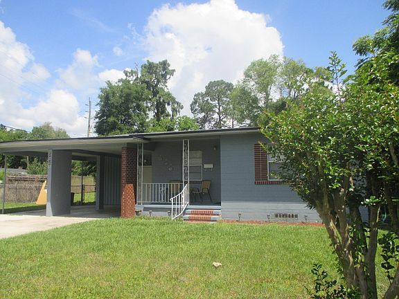 2nd image of 5841 Cherry Laurel Dr