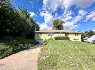 3718 Gordon St, Omaha, NE 68105