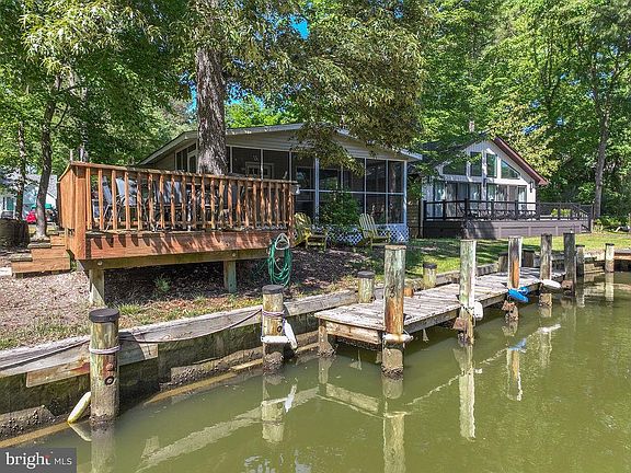 3rd image of 44 Grand Port Rd