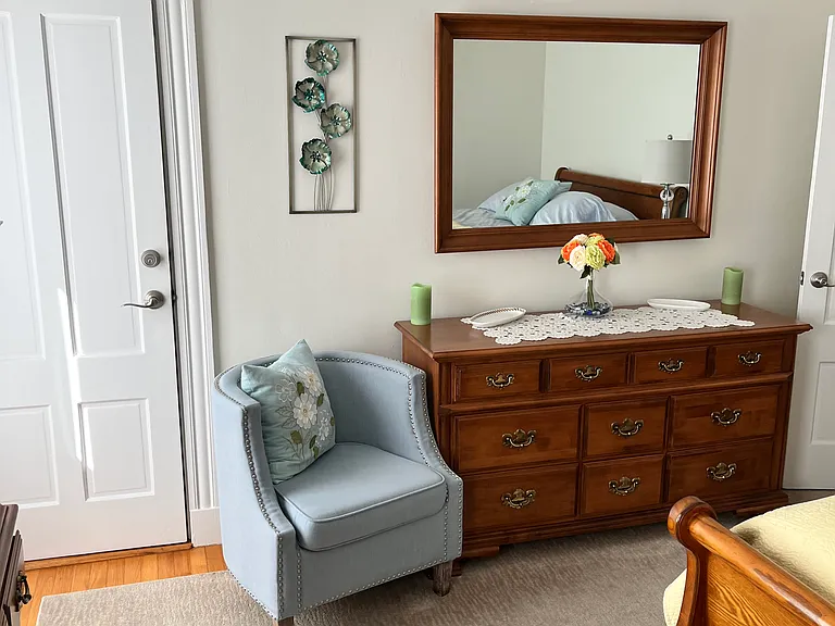 16 Ocean Ave — Photo 4