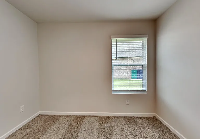 2800 Tracys Mnr — Photo 10