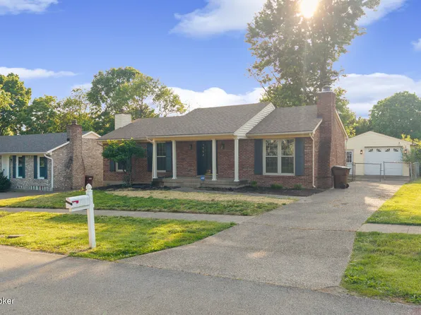 3902 Bristol Oaks Dr, Louisville, KY 40299