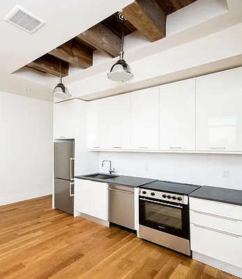 Rented by EXR | media 129