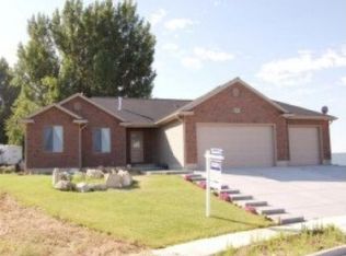 1277 W 955 N, Clinton, UT 84015