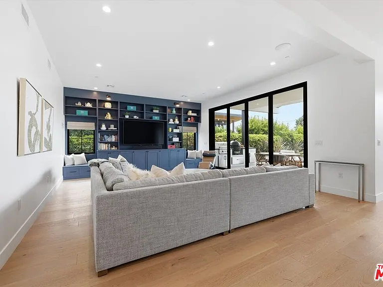 11003 Ocean Dr — Photo 12