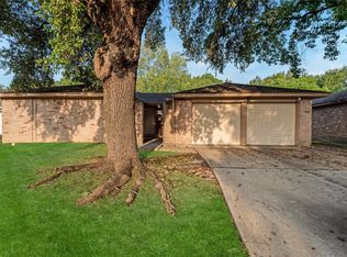 16950 Gleneagle Dr N, Conroe, TX 77385