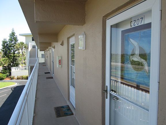 5th image of 4821 Saxon Dr #207-C