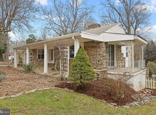 2924 Knoll Acres Dr, Parkville, MD 21234