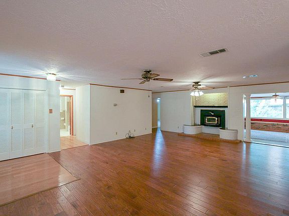 5th image of 147 Oakford Ln