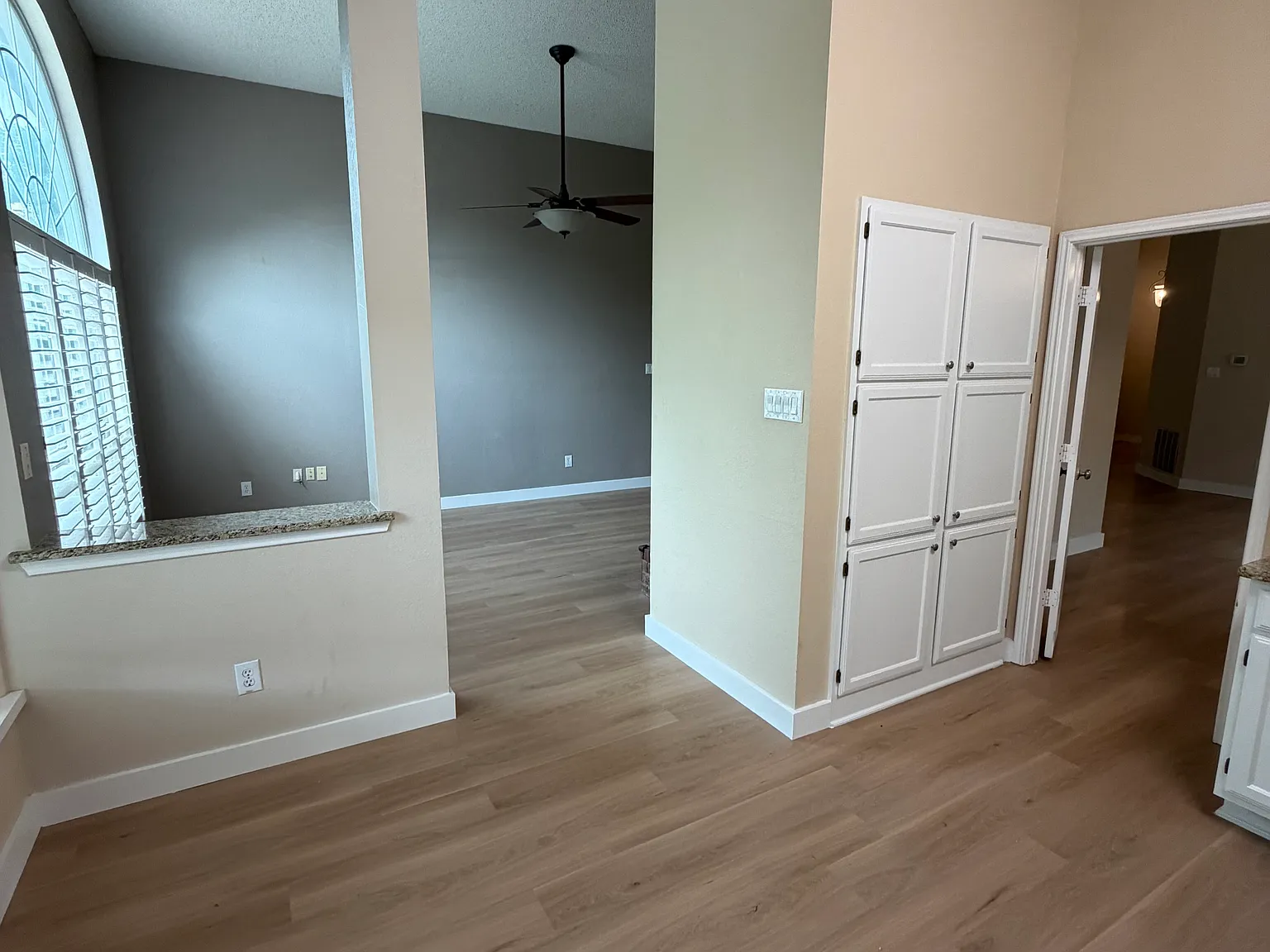 3 bed, 1754 sqft, $2,700 — Photo 3