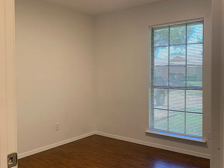 2926 Lake Park Dr — Photo 11