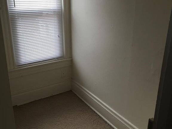 extra large linen closet/ small offrice space