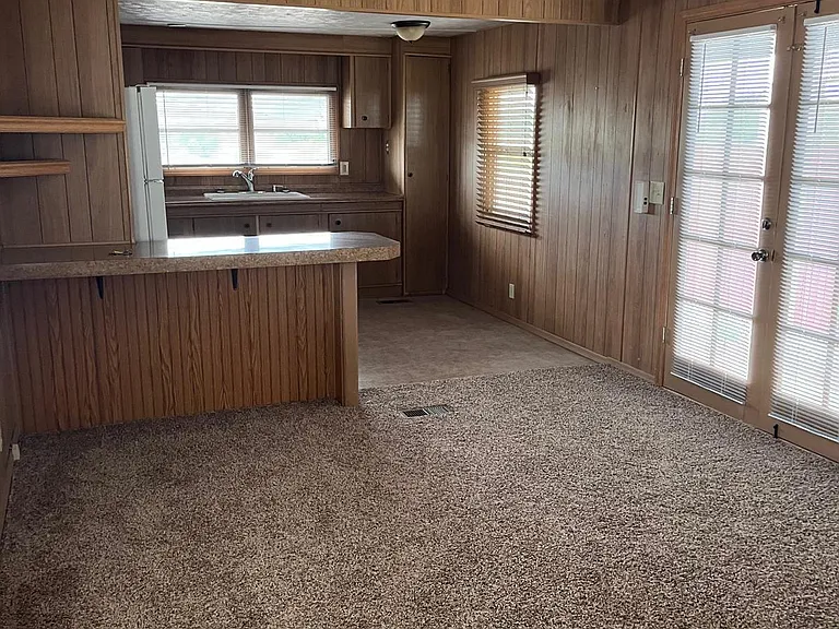 2602 E Walnut St #4 — Photo 6
