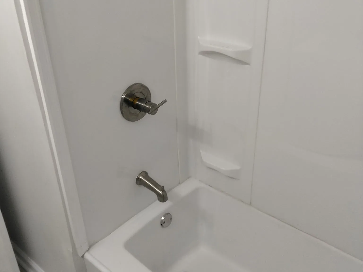 3 bed, 1000 sqft, $1,150 — Photo 4