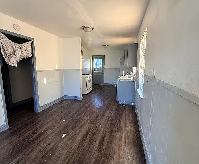 3106 Christie St — Photo 1