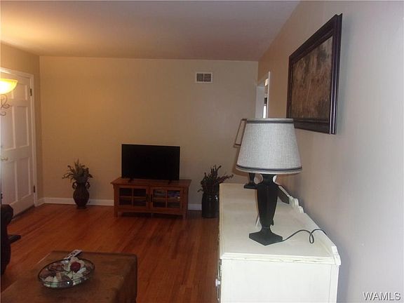 5th image of 3521 3rd Ave