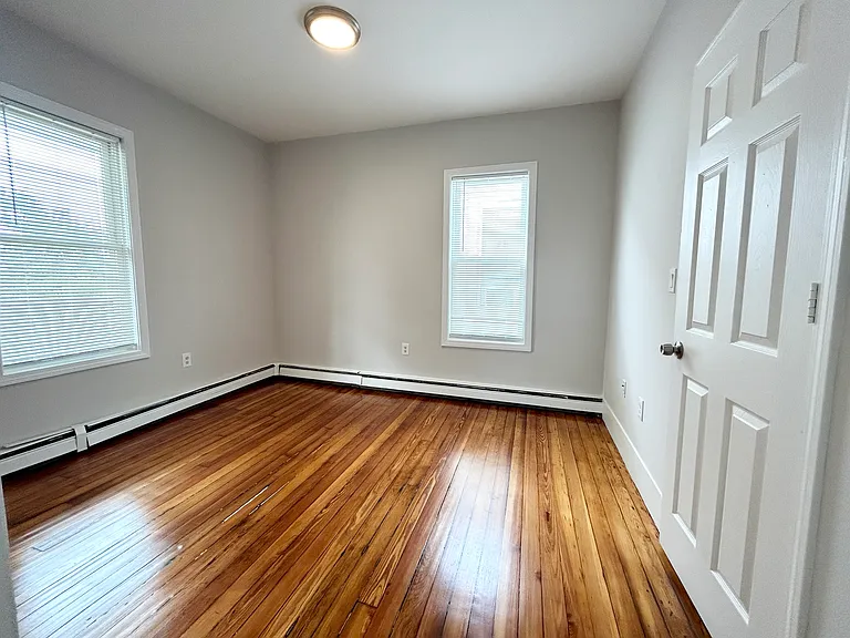 24 Maryland St #3L — Photo 5