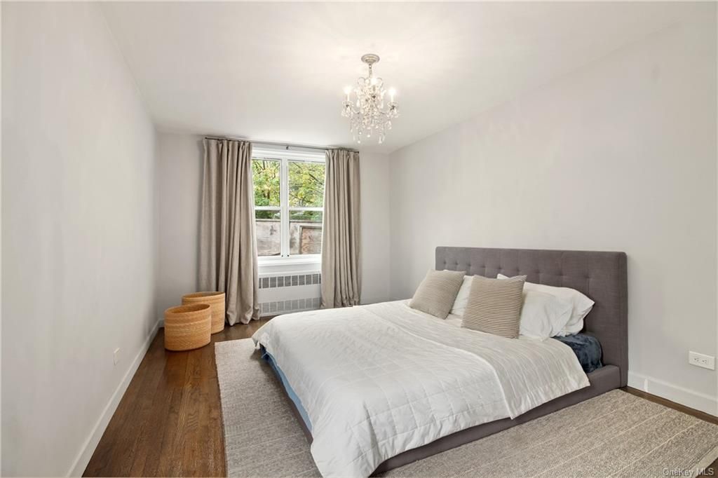 2 Bed 2 Bath Property, New York • 1,150 Sq Ft
